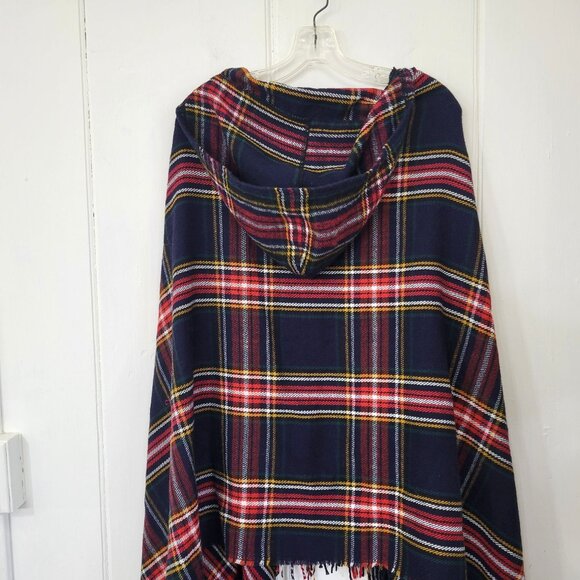 Plaid Hooded Poncho With Fringe & Toggle Closure - Picture 4 of 4